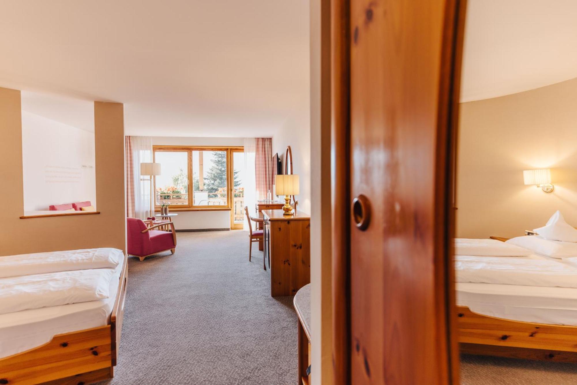 Hotel Hohenwart Schenna Eksteriør bilde